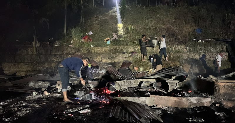 Warga Mulai Bersihkan Puing Kebakaran di TPA Puuwatu