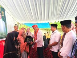 Hugua Kunjungi Muna Barat, Salurkan 6.500 paket sembako hingga Bahas Program 100 Hari dan Hibah Aset