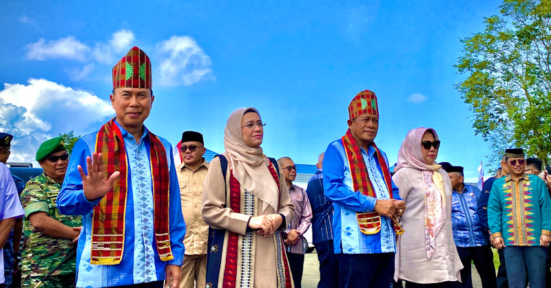 Tiba di Sultra, Gubernur ASR: yang tidak Pilih Saya, Jangan Takut! 1 Tiba di Sultra, Gubernur ASR: yang tidak Pilih Saya, Jangan Takut!