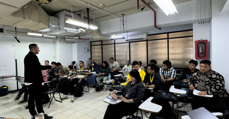 Dirut BPR Bahteramas Konawe Jadi Pembicara di Kampus Universitas Indonesia 3 Dirut BPR Bahteramas Konawe Jadi Pembicara di Kampus Universitas Indonesia