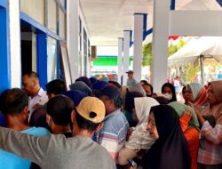 Warga Buton Selatan Serbu Pasar Murah, 5 Ton Beras Ludes Terjual