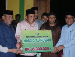 DPRD Sultra Apresiasi Langkah ASR-Hugua Beri Bantuan Rumah Ibadah dan Paket Sembako untuk Warga