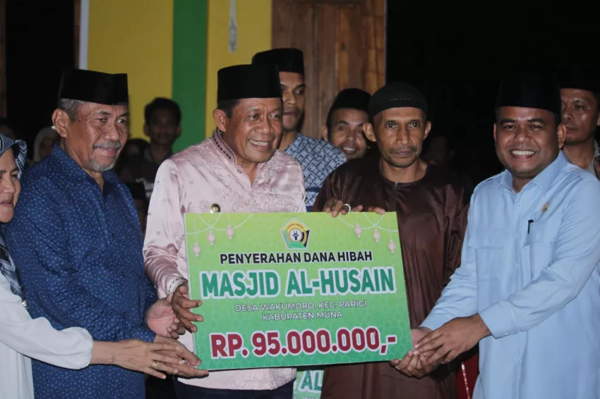 DPRD Sultra Apresiasi Langkah ASR-Hugua Beri Bantuan Rumah Ibadah dan Paket Sembako untuk Warga