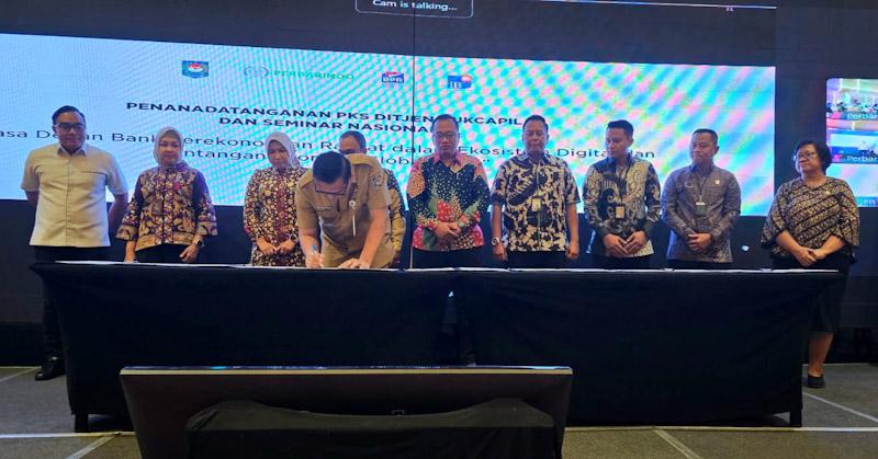 BPR Bahteramas Kendari dan Ditjen Dukcapil Teken PKS untuk Permudah Verifikasi Data Nasabah 3 BPR Bahteramas Kendari dan Ditjen Dukcapil Teken PKS untuk Permudah Verifikasi Data Nasabah