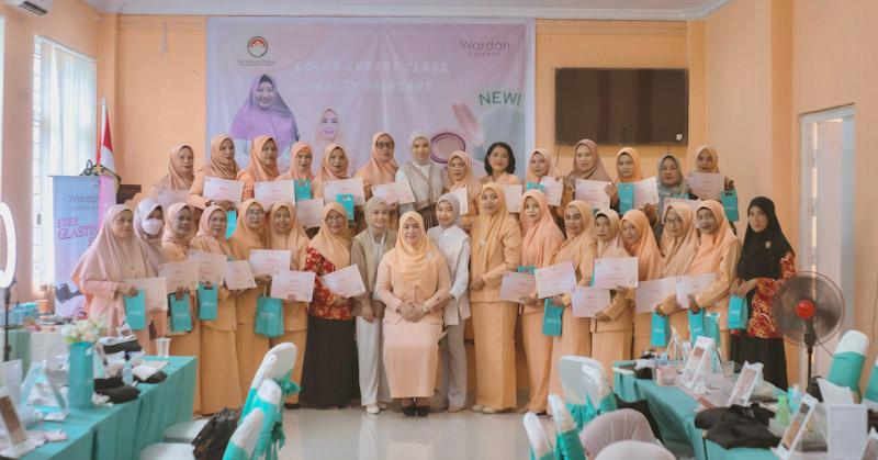Edukasikan Perawatan Kulit yang Aman, Wardah Gelar Class DWP di Lakudo Buton Tengah