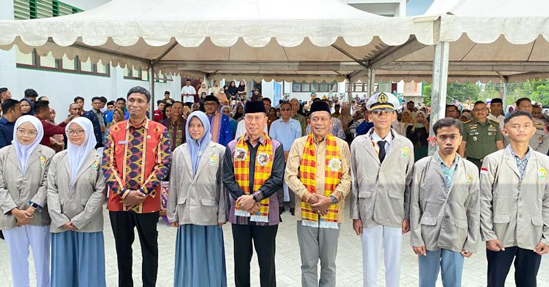 ASR Resmikan Dua Sekolah Unggulan di Kendari, Target Tiap Daerah di Sultra Punya SMA Unggulan