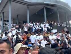 Ratusan CASN dan PPPK Gelar Aksi di DPRD Sultra, Tuntut Pengangkatan Dipercepat