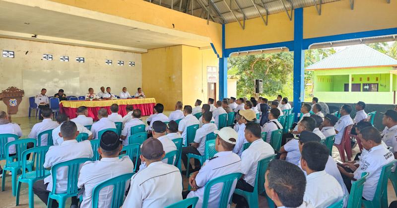 Wujudkan Liwu Mokesa, Bupati Mubar Instruksikan OPD dan Kades Jaga Kebersihan Lingkungan 1 Wujudkan Liwu Mokesa, Bupati Mubar Instruksikan OPD dan Kades Jaga Kebersihan Lingkungan
