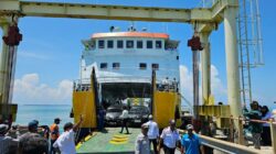 Lintasan Feri Torobulu–Tondasi Resmi Beroperasi, KMP Pulau Rubiah Dipadati Penumpang 13 Lintasan Feri Torobulu–Tondasi Resmi Beroperasi, KMP Pulau Rubiah Dipadati Penumpang