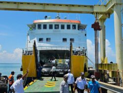 Lintasan Feri Torobulu–Tondasi Resmi Beroperasi, KMP Pulau Rubiah Dipadati Penumpang