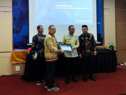 Pemkab Mubar Raih Penghargaan Terbaik Pertama Taat Wajib Pajak di Sultra