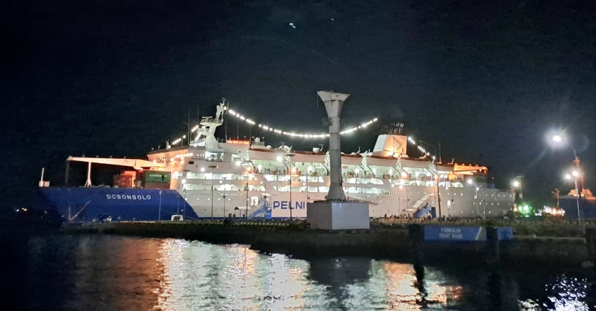 Volume Pemudik di Pelabuhan Murhum Baubau Mulai Menurun