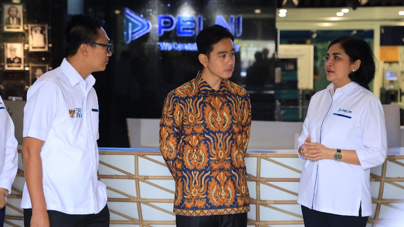 Kunjungi Operation Room PELNI, Wapres Gibran Apresiasi Pelayanan Angkutan Lebaran 2025
