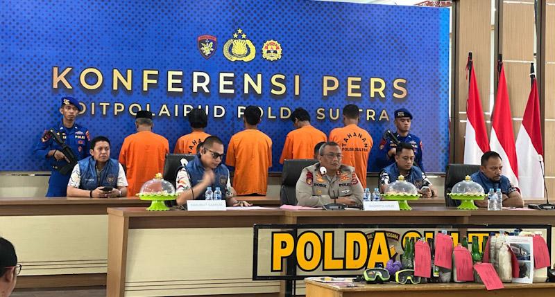 Ditpolairud Polda Sultra Ungkap 3 Kasus Pengeboman Ikan, Lima Pelaku Dibekuk 1 Ditpolairud Polda Sultra Ungkap 3 Kasus Pengeboman Ikan, Lima Pelaku Dibekuk
