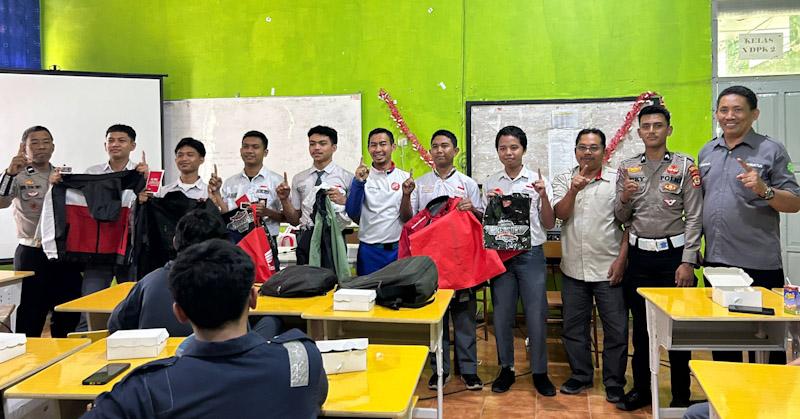 Astra Motor Sulsel Beri Edukasi Pentingnya Keselamatan Berkendara pada Siswa SMKN 3 Gowa