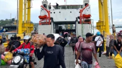 Arus Balik Wawonii-Kendari Padat, 1.811 Penumpang Tiba di H+6 Lebaran 4 Arus Balik Wawonii-Kendari Padat, 1.811 Penumpang Tiba di H+6 Lebaran