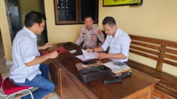 Mertua Istri Kedua Sudah Tiga Kali Jadi Korban Pemukulan Mertua Istri Pertama Kades di Muna Barat 8 Mertua Istri Kedua Sudah Tiga Kali Jadi Korban Pemukulan Mertua Istri Pertama Kades di Muna Barat