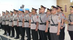 Mutasi Besar di Polda Sultra: 7 Kapolres dan Pejabat Utama Berganti 4 Mutasi Besar di Polda Sultra: 7 Kapolres dan Pejabat Utama Berganti