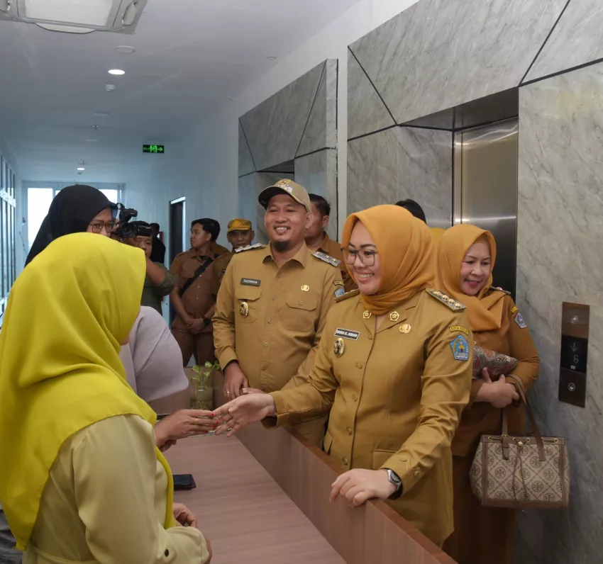 Wali Kota dan Wakil Wali Kota Kendari Sidak 9 OPD di Kantor Balai Kota