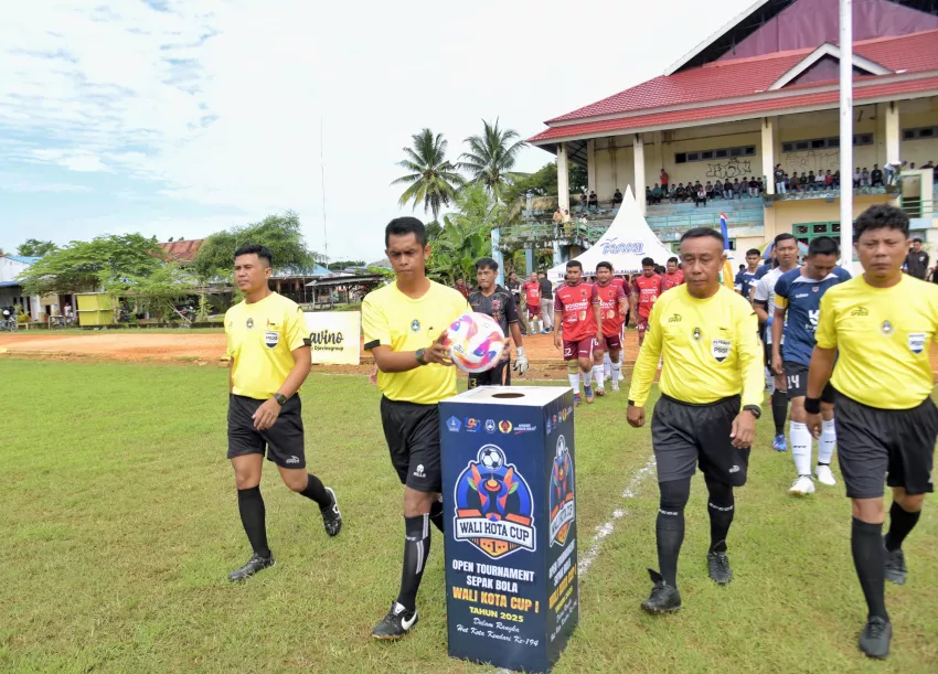 Pemkot Kendari Resmi Gelar Turnamen Sepak Bola Wali Kota Cup I 2025