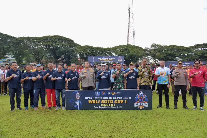Pemkot Kendari Resmi Gelar Turnamen Sepak Bola Wali Kota Cup I 2025