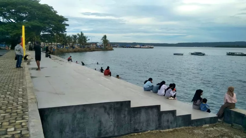 Pantai Kamali Baubau Kini Hadir dengan Wajah Baru yang Semakin Menarik
