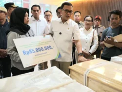 Lindungi Pekerja Migran Indonesia, BPJS Ketenagakerjaan Serahkan Santunan Kematian kepada Keluarga Musthakfirin