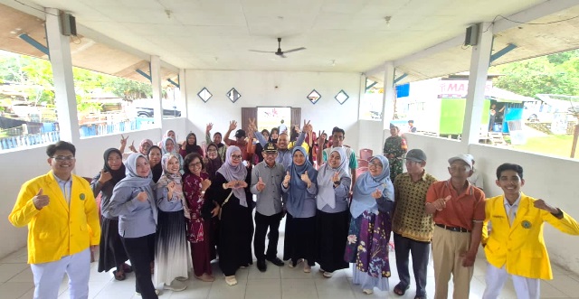 Cegah Hipertensi dan Stroke, Mahasiswa Fikes UMW Kendari Terjun Langsung ke Soropia 3 Cegah Hipertensi dan Stroke, Mahasiswa Fikes UMW Kendari Terjun Langsung ke Soropia