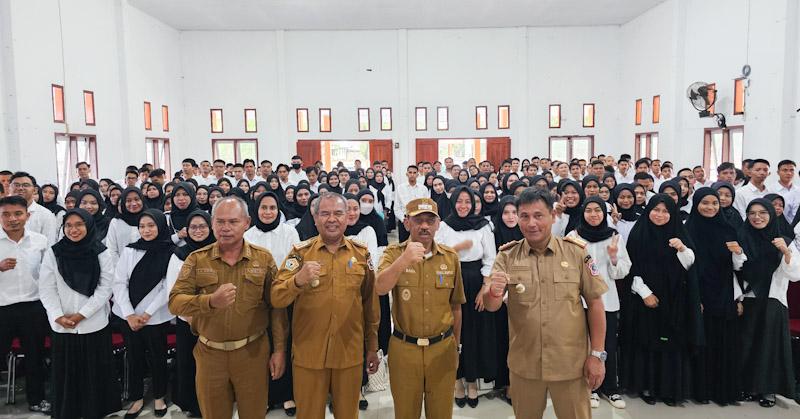 246 CPNS di Muna Barat Ikuti Orientasi, Wabup Ali Basa: Menjadi PNS Adalah Amanah Besar