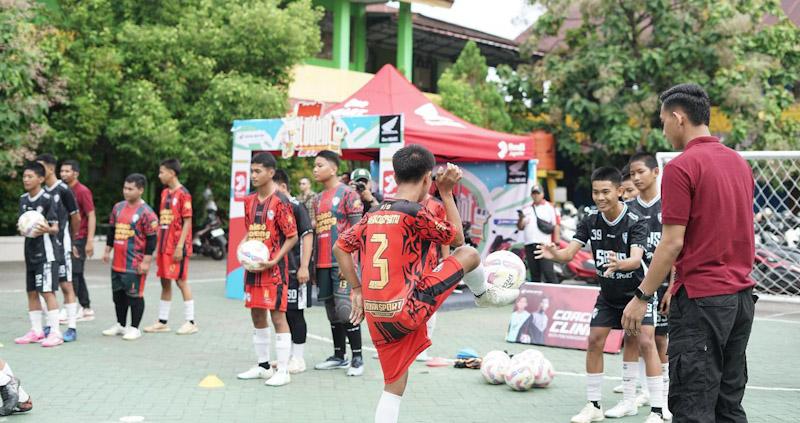 Berkolaborasi dengan PSM, Asmo Sulsel Hadirkan Sesi Coaching Clinic Bagi Klub Futsal SMAN 1 Gowa