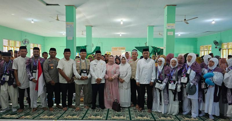 Pemkab Mubar Tanggung Biaya Transportasi Lokal 20 Jemaah Calon Haji