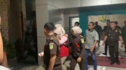 Kejati Sultra Tetapkan Seorang Perempuan Jadi Tersangka Baru Kasus Korupsi Tambang di Kolaka Utara 9 Kejati Sultra Tetapkan Seorang Perempuan Jadi Tersangka Baru Kasus Korupsi Tambang di Kolaka Utara