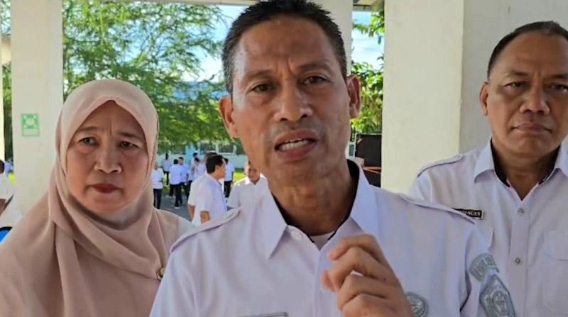 Plt Kadis Dikbud Sultra Wajibkan ASN Nyanyikan Himne Guru di Apel Pagi 1 Plt Kadis Dikbud Sultra Wajibkan ASN Nyanyikan Himne Guru di Apel Pagi