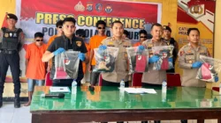 Diajak Pacar Minum Miras, Gadis di Koltim Diperkosa Bergiliran, Enam Pelaku Ditangkap 13 Diajak Pacar Minum Miras, Gadis di Koltim Diperkosa Bergiliran, Enam Pelaku Ditangkap