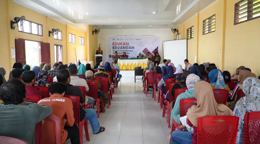 OJK, Bank Sultra dan BPR Bahteramas Bombana Beri Edukasi Keuangan Warga di Rumbia Tengah 4 OJK, Bank Sultra dan BPR Bahteramas Bombana Beri Edukasi Keuangan Warga di Rumbia Tengah