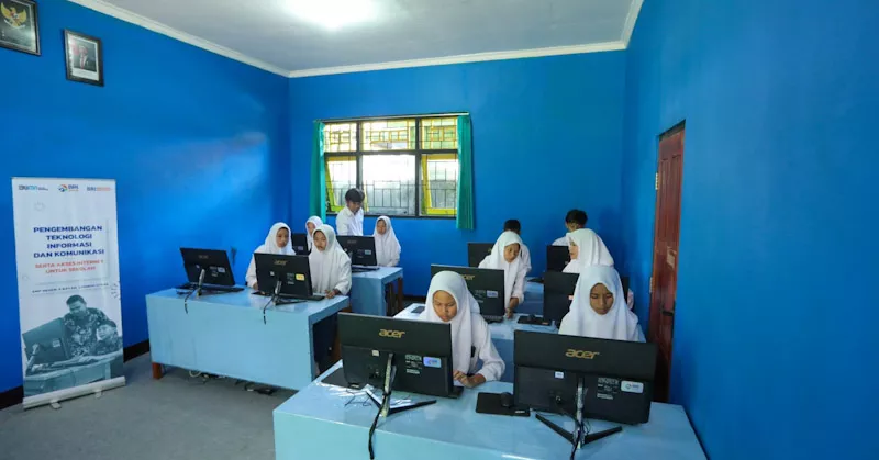 Turut Bangun Pondasi SDM Unggul, BRI Perkuat Pendidikan di Daerah 3T dengan Teknologi 1 Turut Bangun Pondasi SDM Unggul, BRI Perkuat Pendidikan di Daerah 3T dengan Teknologi