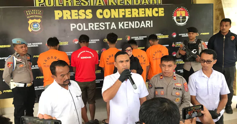 Pencuri Kabel dan Trafo PLN di Kendari Ditangkap, Kerugian Capai Puluhan Juta 1 Pencuri Kabel dan Trafo PLN di Kendari Ditangkap, Kerugian Capai Puluhan Juta