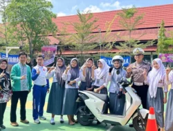 Edukasi Safety Riding, Asmo Sulsel Ajak SMKN 4 Gowa Riding Test Honda EM1