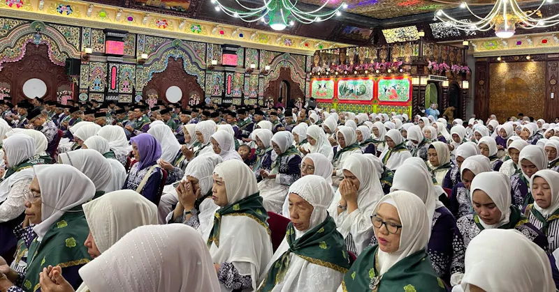 Pemkot Kendari Resmi Lepas 560 Jemaah Calon Haji, Berangkat Mulai 22 Mei 2025 1 Pemkot Kendari Resmi Lepas 560 Jemaah Calon Haji, Berangkat Mulai 22 Mei 2025