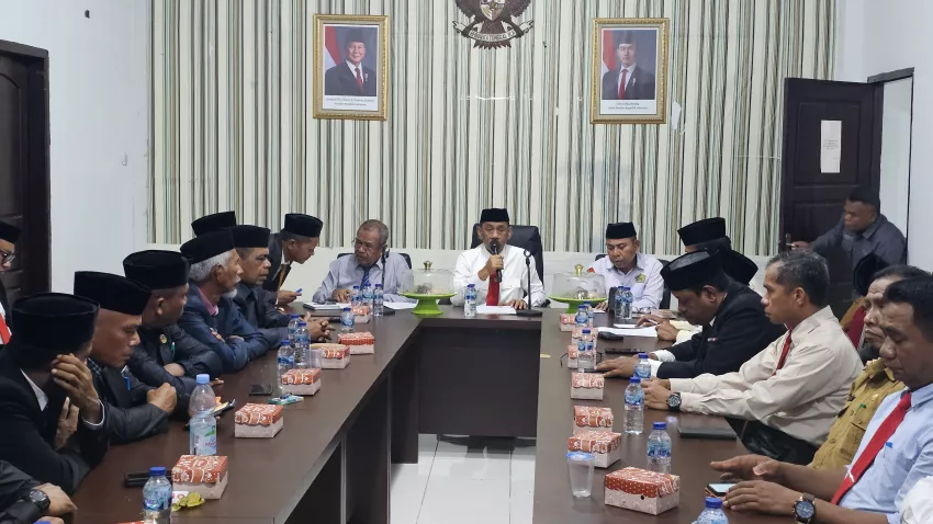 Pemkab Mubar Pusatkan Salat Iduladha di Kelurahan Konawe 1 Pemkab Mubar Pusatkan Salat Iduladha di Kelurahan Konawe