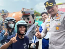 Dukung Program Polres Gowa, Asmo Sulsel Bagikan 15 Helm Gratis untuk Pengendara