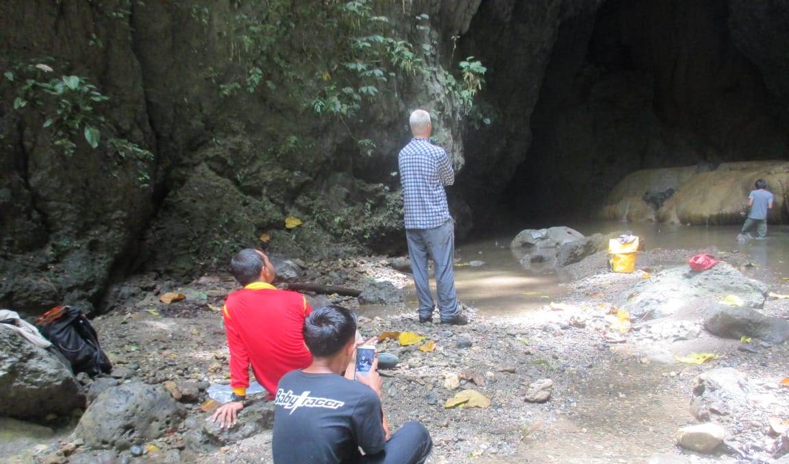 Pesona Gua Moliuano: Destinasi Eksotis yang Menyimpan Cerita Mistis 4 Pesona Gua Moliuano: Destinasi Eksotis yang Menyimpan Cerita Mistis