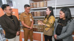 Bersama BTPN Syariah, Ibu Sheila Raup Rp50 Juta per Bulan dari Usahanya