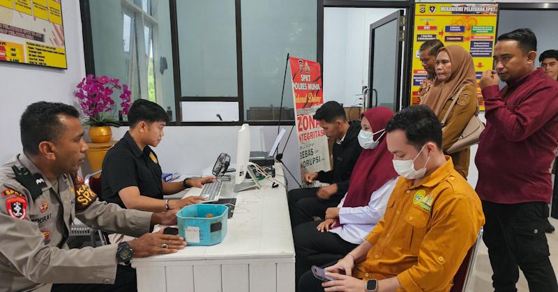 Ratusan Nakes Datangi Polres Muna, Laporkan Insiden di RSUD Mubar