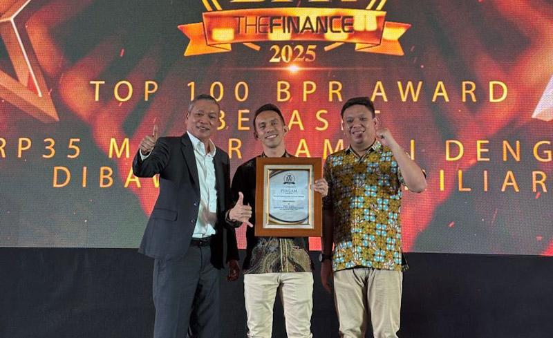 Tiga Tahun Tumbuh Pesat, BPR Bahteramas Konsel Tembus Top 100 BPR Versi The Finance 2025 1 Tiga Tahun Tumbuh Pesat, BPR Bahteramas Konsel Tembus Top 100 BPR Versi The Finance 2025