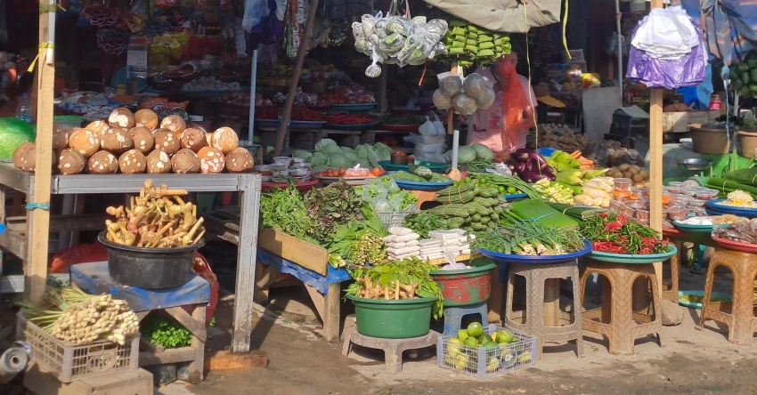 Kendari Jelang Iduladha: Harga Sembako Normal, Bumbu Dapur Merangkak Naik
