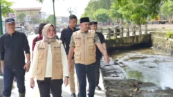 Wali Kota Kendari Instruksikan Pemantauan Intensif Hadapi Banjir, Longsor, dan Pohon Tumbang 11 Wali Kota Kendari Instruksikan Pemantauan Intensif Hadapi Banjir, Longsor, dan Pohon Tumbang