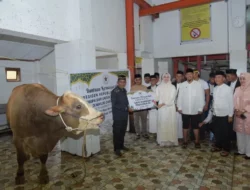 Hewan Kurban Presiden Prabowo Diterima Warga Kendari, Wali Kota Siska: Semoga Membawa Keberkahan