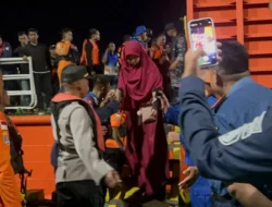 Kapal Penumpang Langara–Kendari Kandas, 345 Penumpang Dievakuasi, 1 Dibawa ke RS