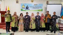 Dukung Asta Cita, Mahasiswa Fikes UMW Kendari Diedukasi soal Peluang Kerja di Wilayah Maritim 13 Kuliah umum yang digelar Fakultas Ilmu-Ilmu Kesehatan (Fikes) Universitas Mandala Waluya (UMW) Kendari pada Selasa (24/6/2025). (Ismu/Sultratop.com)